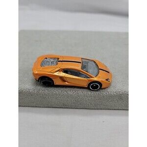 Hot Wheels 2011 Lamborghini Aventador LP 700-4 Orange Exotic 1:64 Car